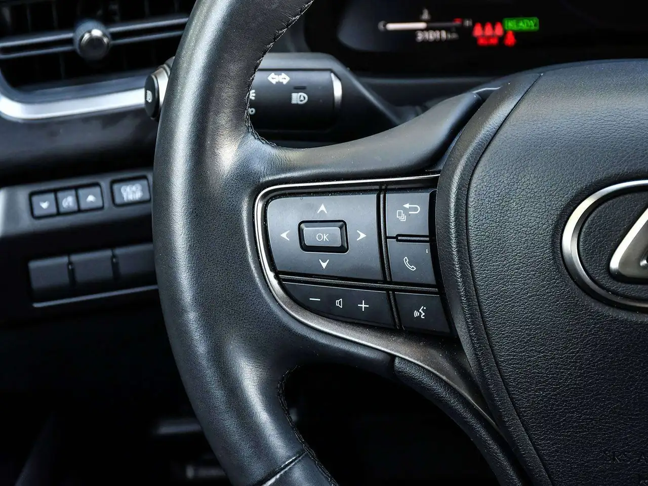 Lexus UX - Image 22