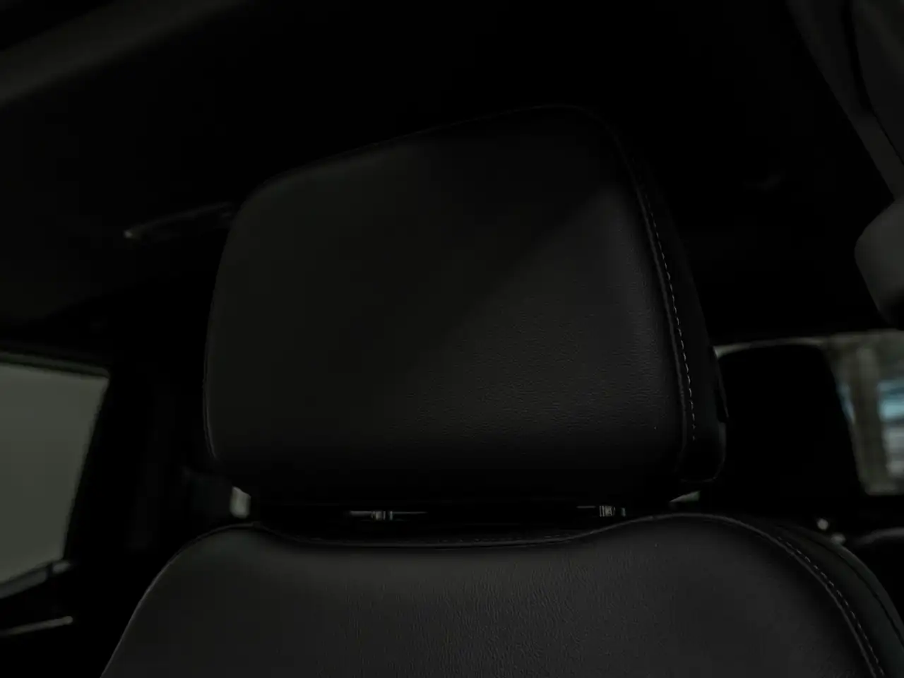 Chevrolet Silverado 1500 - Image 28