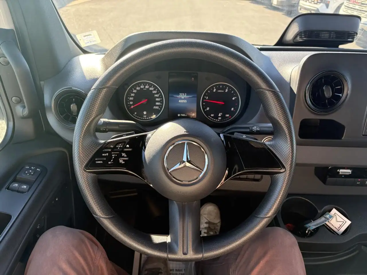Mercedes-Benz Sprinter - Image 7
