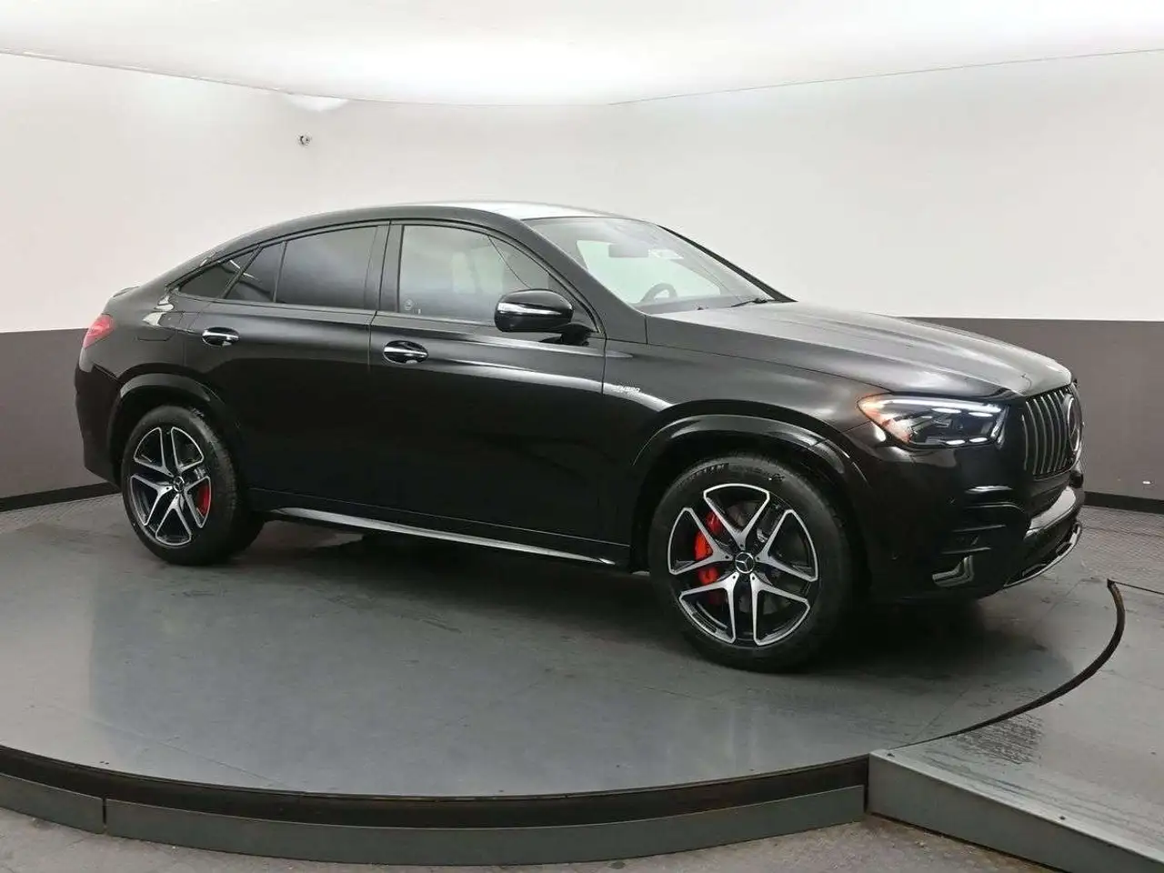 Mercedes-Benz GLE - Image 1