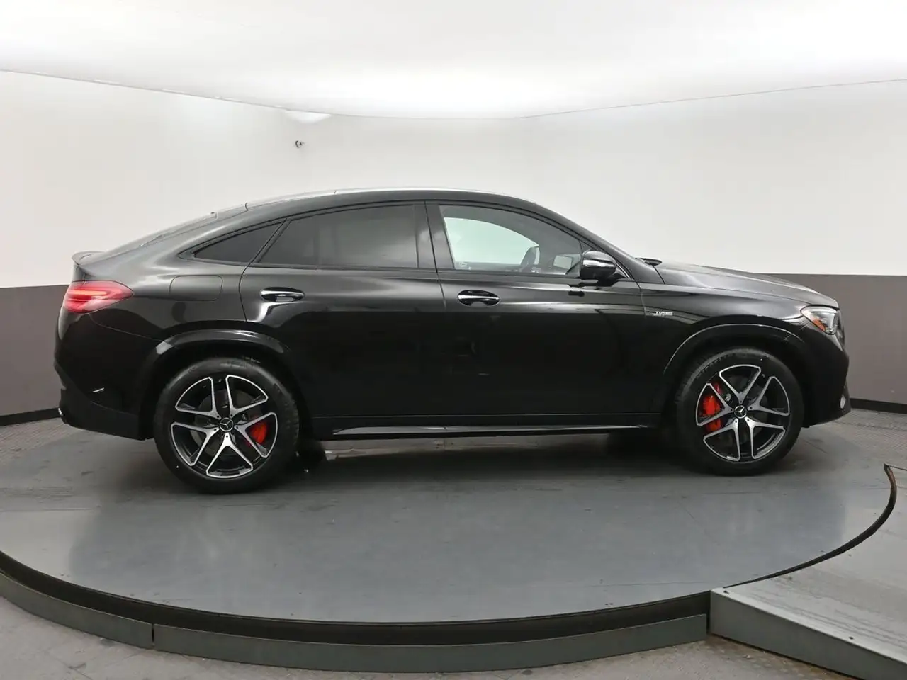 Mercedes-Benz GLE - Image 43
