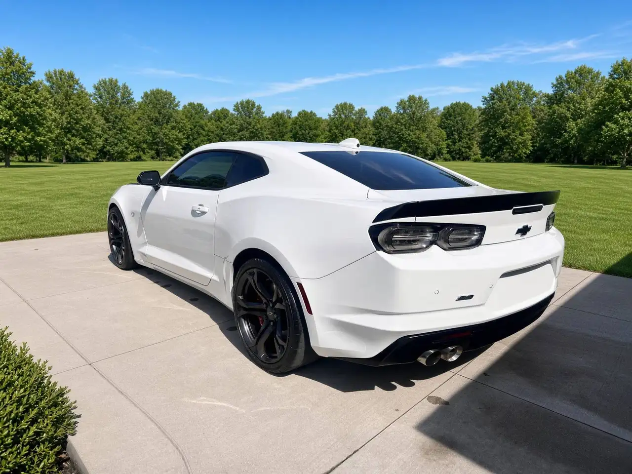 Chevrolet Camaro - Image 5