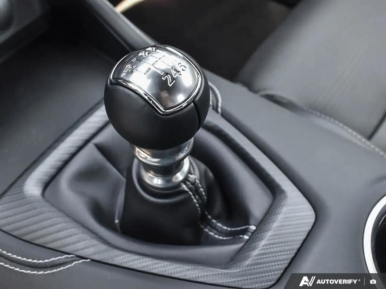 Ford Mustang - Image 21