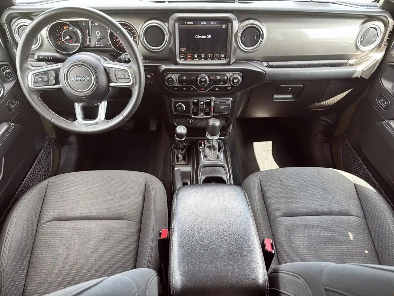Jeep Wrangler - Image 9
