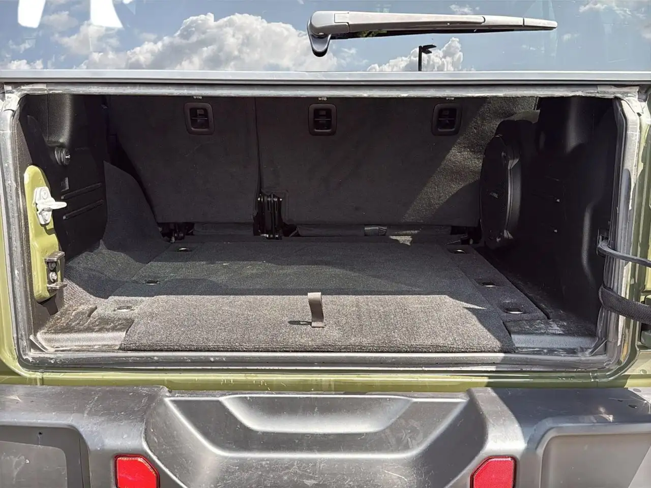 Jeep Wrangler - Image 6