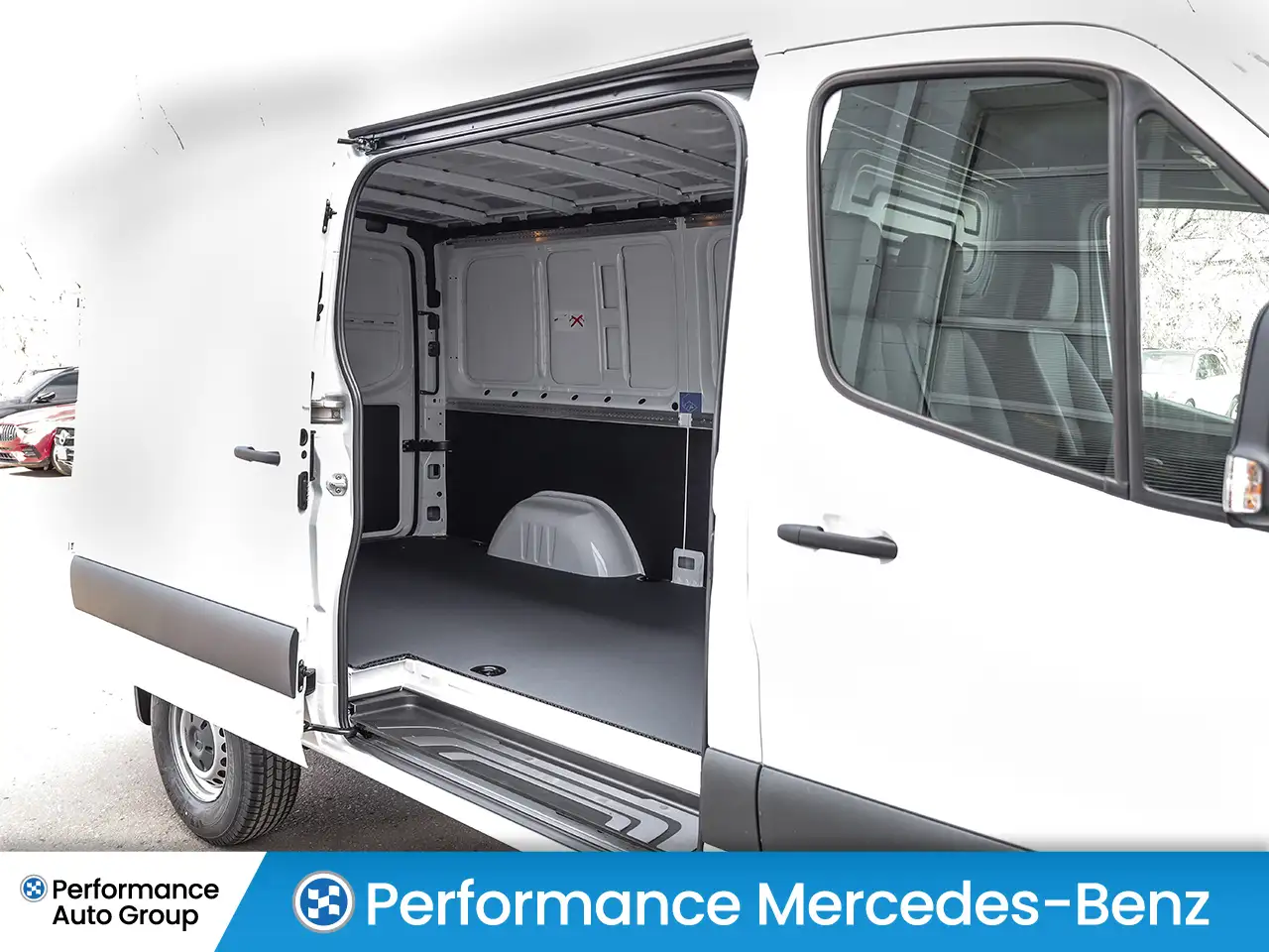 Mercedes-Benz Sprinter - Image 16
