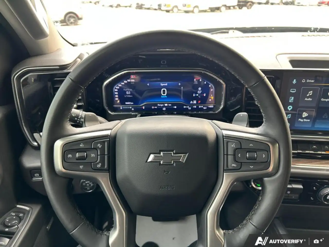 Chevrolet Silverado 1500 - Image 17