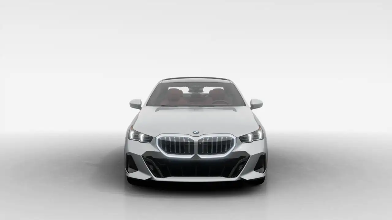 BMW 5 Series - Image 3