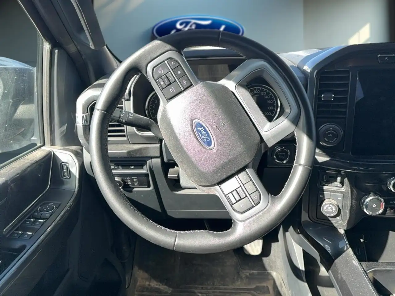 Ford F-150 - Image 11