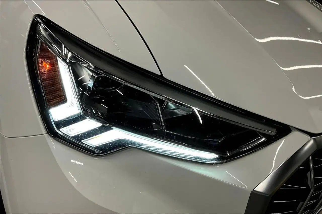 Audi Q3 - Image 33