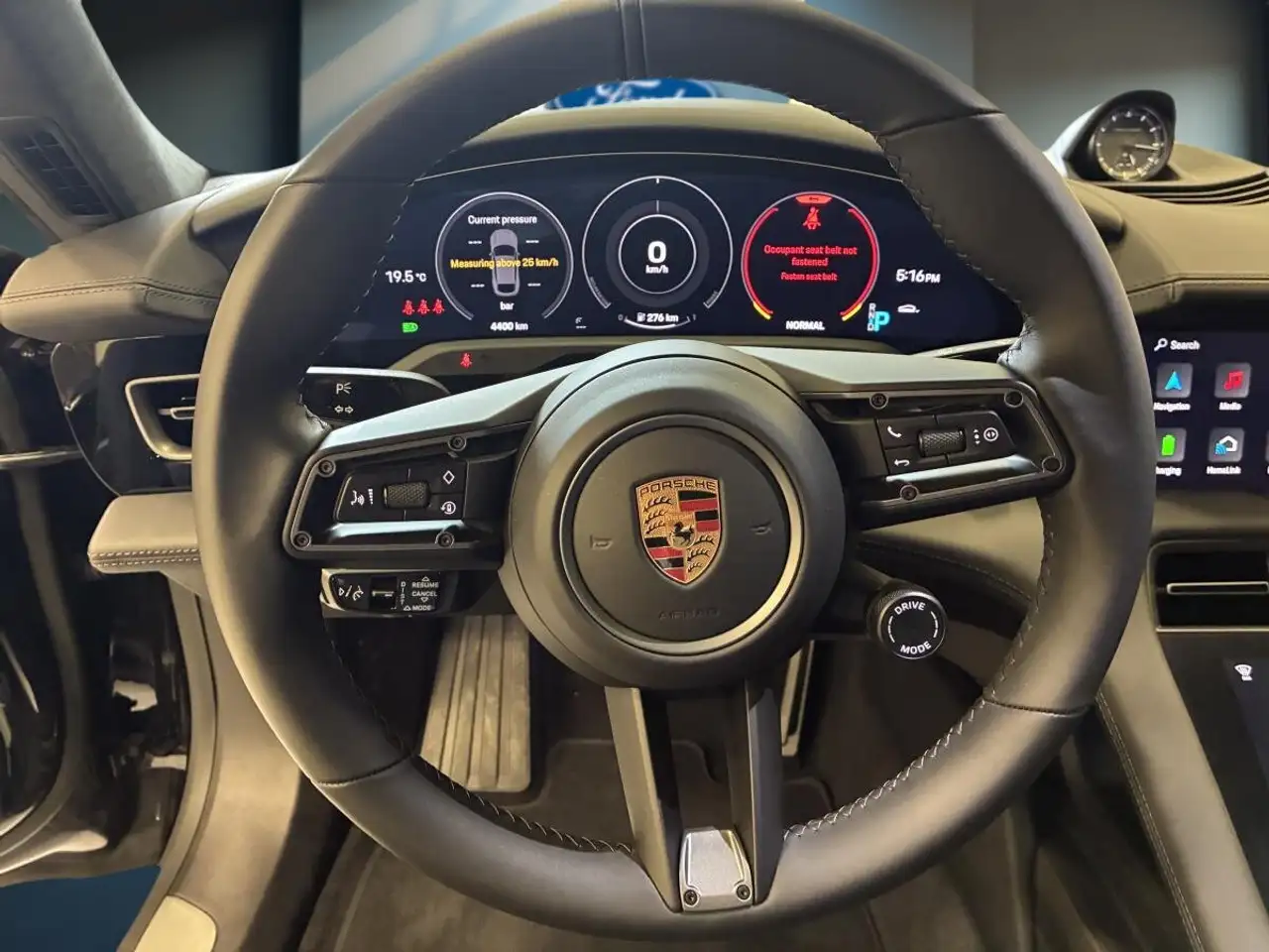 Porsche Taycan - Image 23