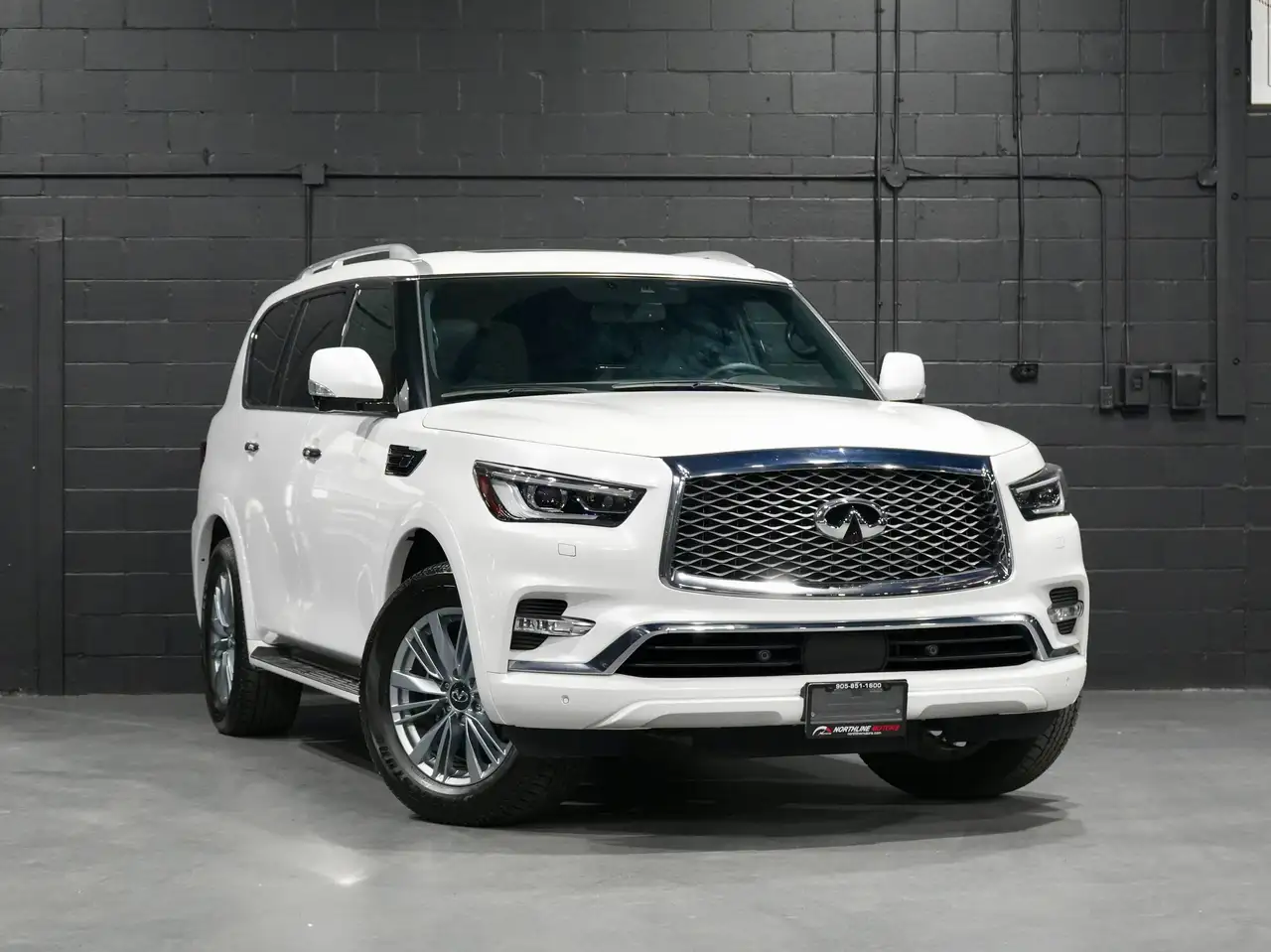 Infiniti QX80 - Image 2