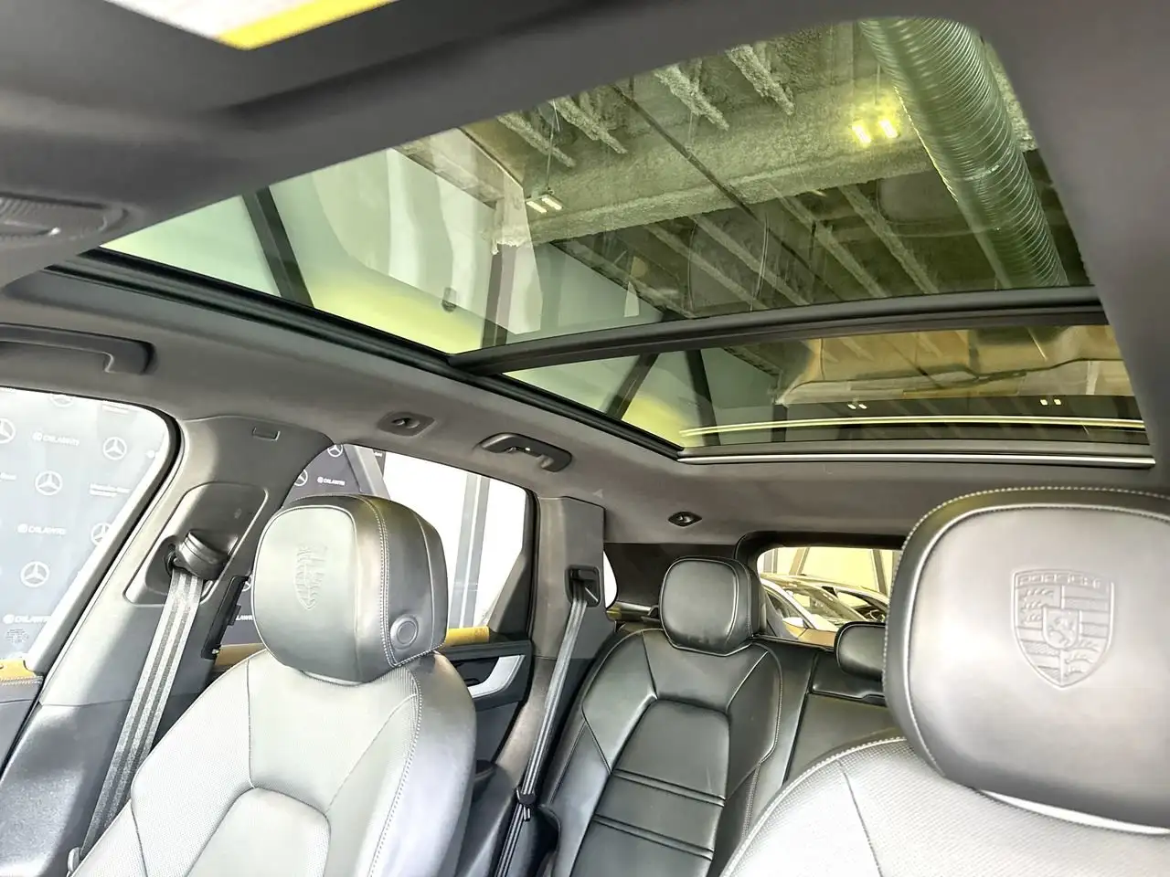 Porsche Cayenne - Image 26