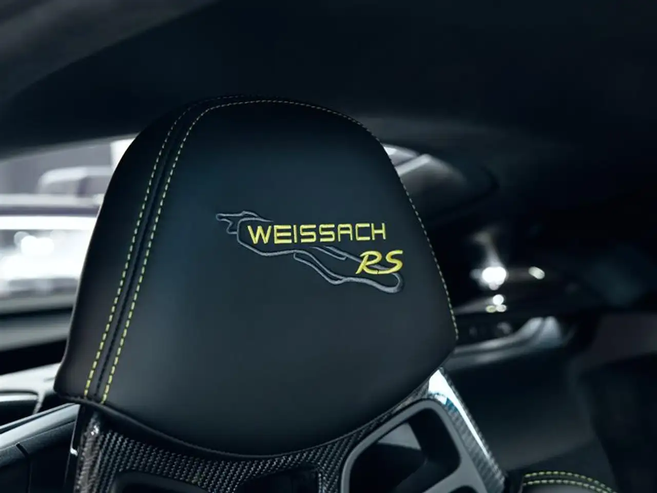 Porsche 718 Cayman - Image 32