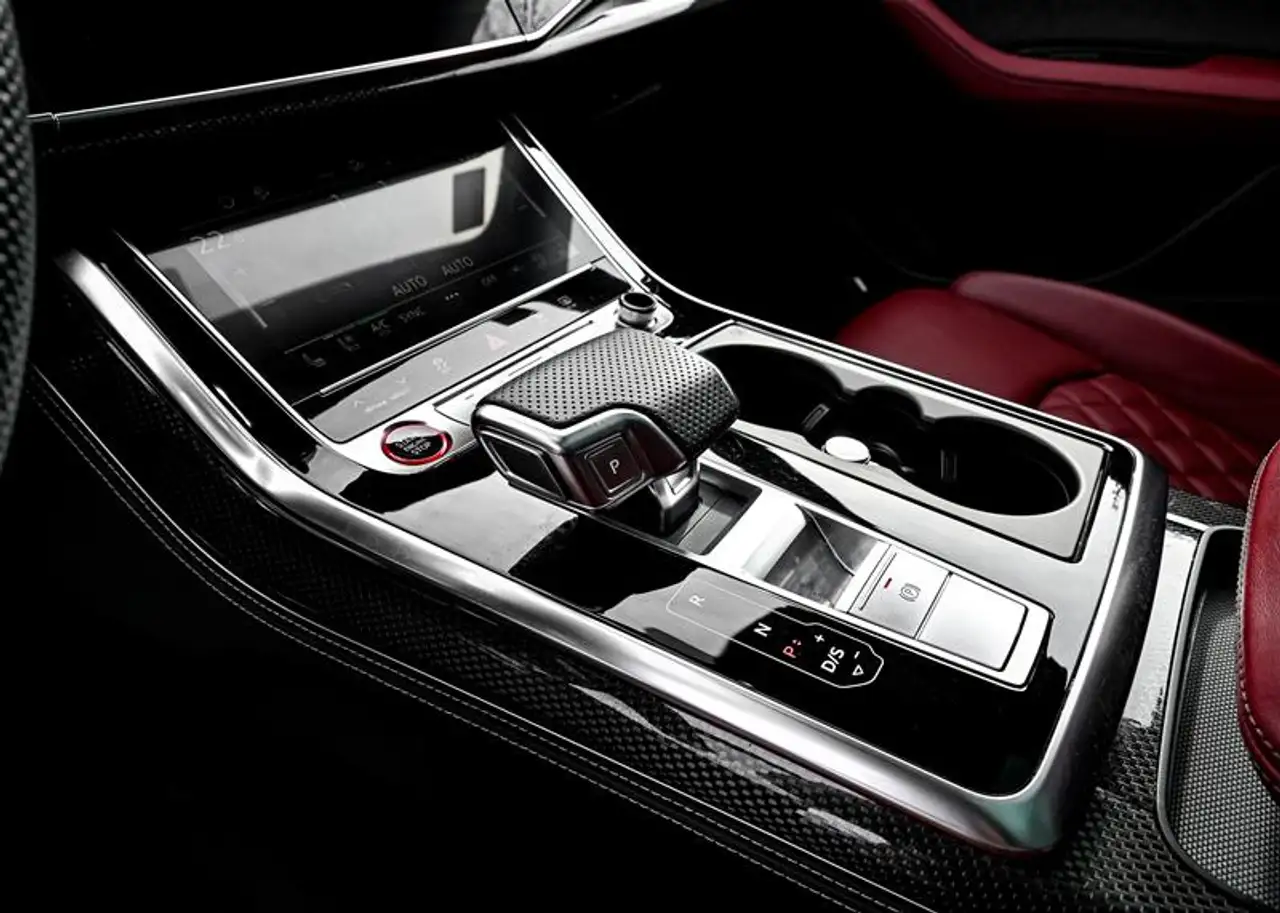 Audi SQ7 - Image 16