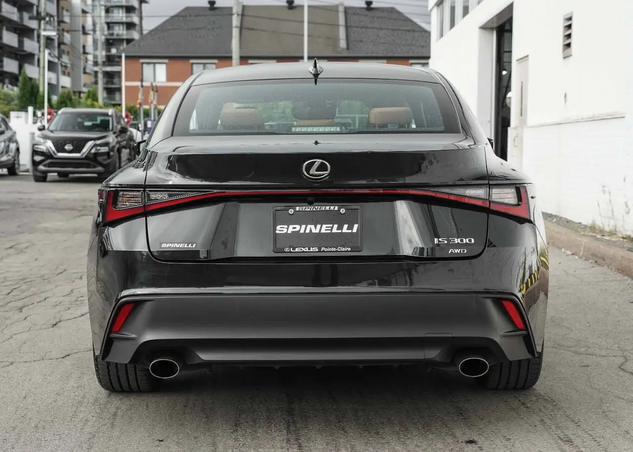Lexus IS 300 - Image 6