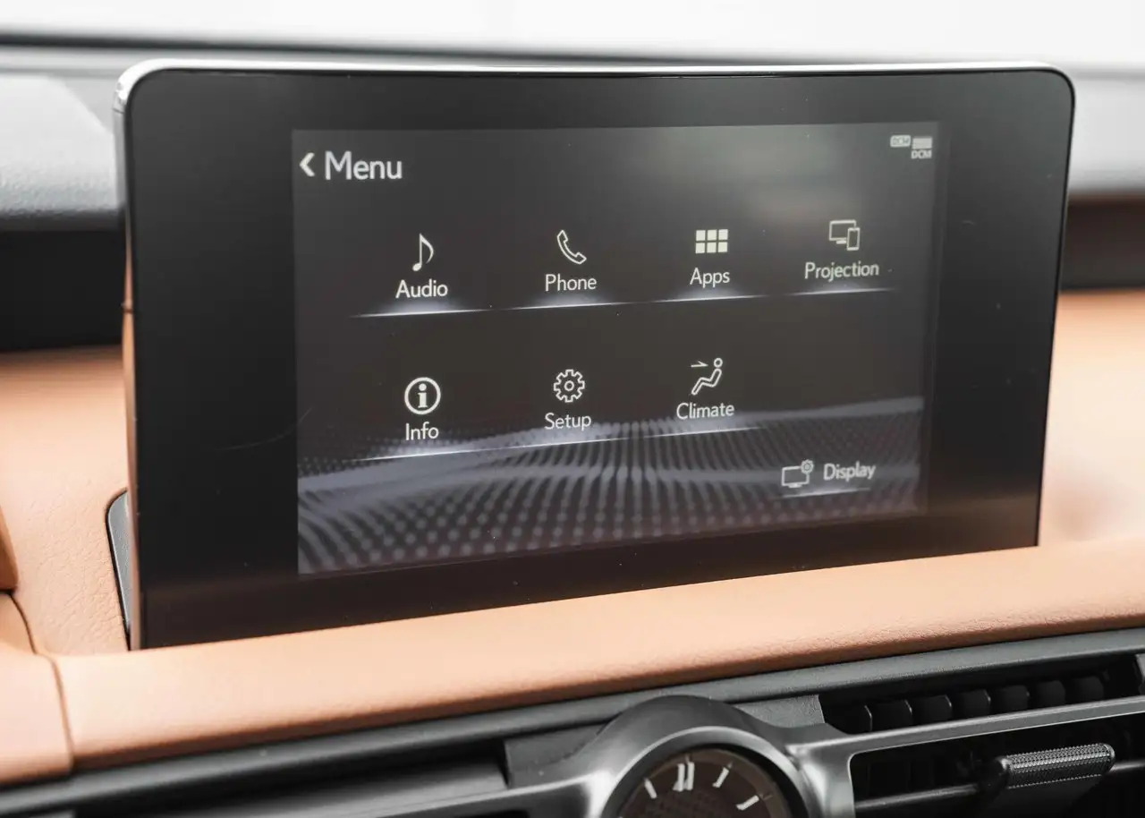 Lexus IS 300 - Image 23