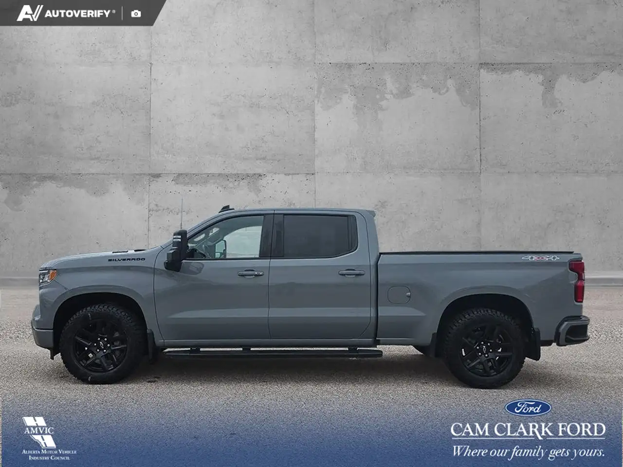 Chevrolet Silverado 1500 - Image 3