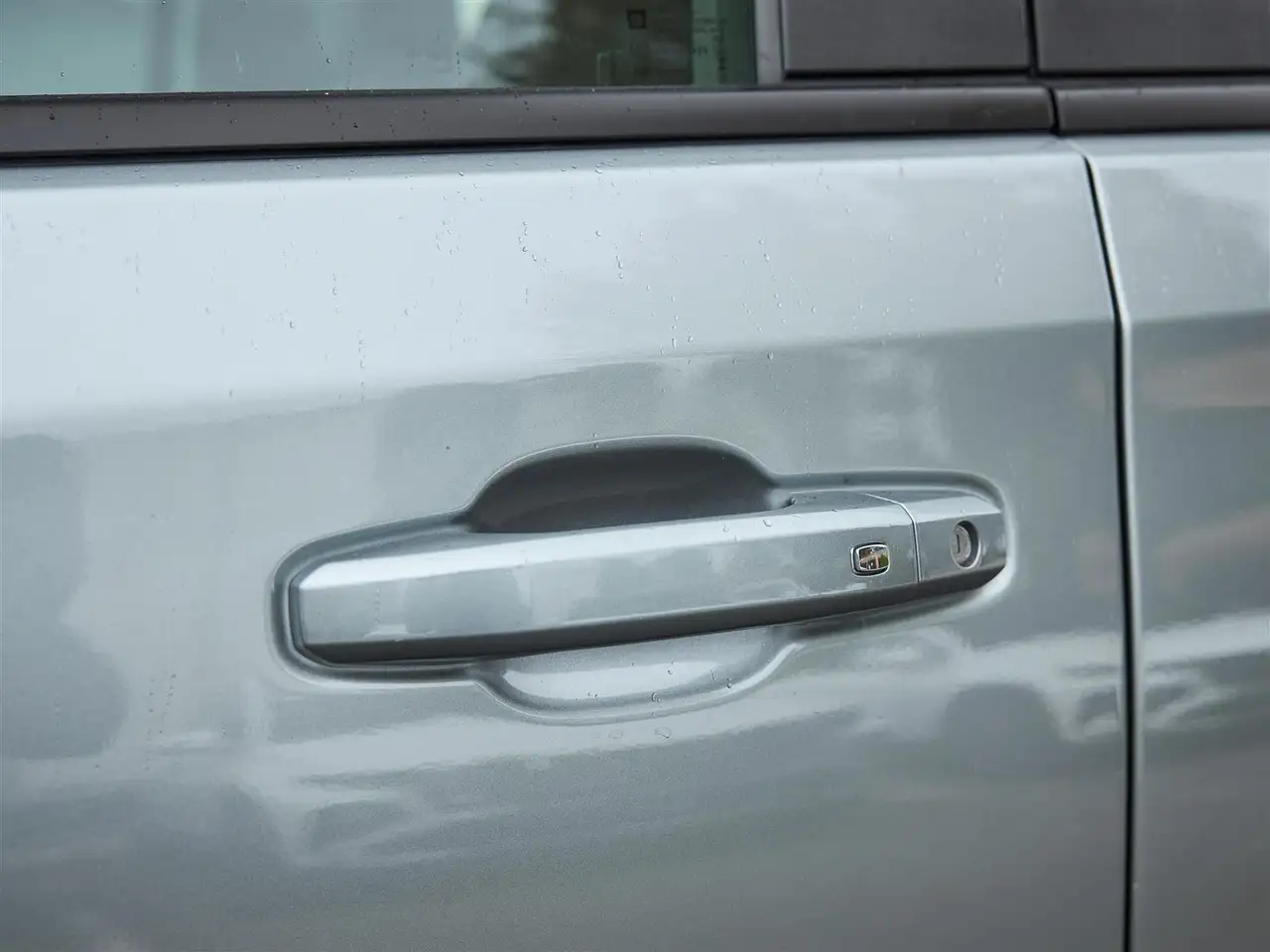 Chevrolet Silverado 1500 - Image 15