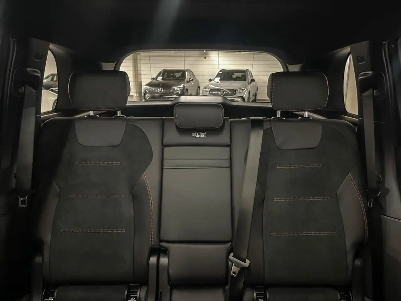 Mercedes-Benz GLB - Image 13
