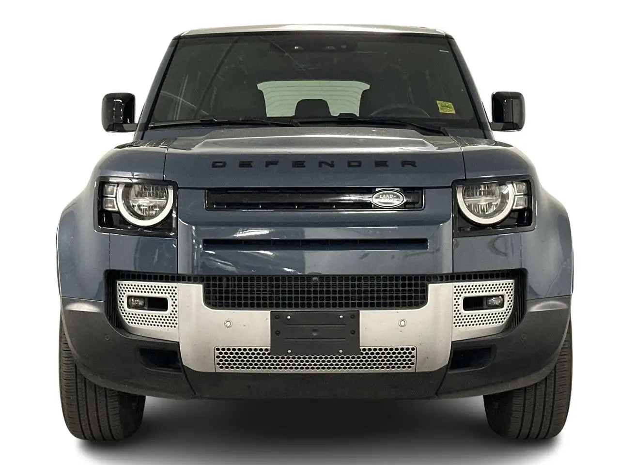Land Rover Defender - Image 4