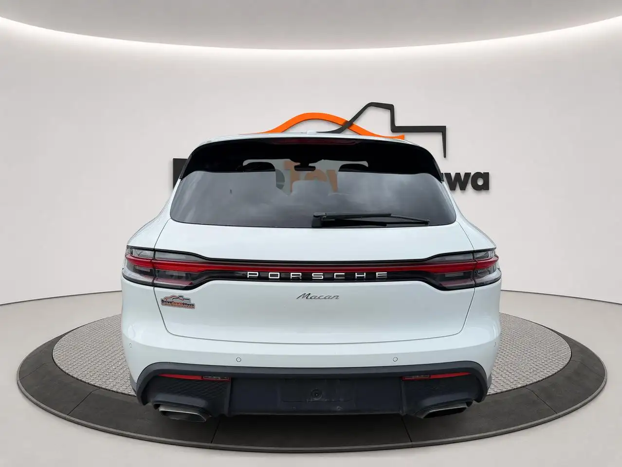 Porsche Macan - Image 5