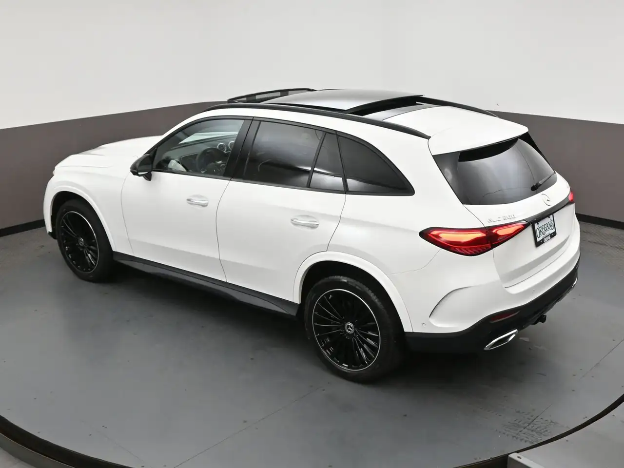 Mercedes-Benz GLC - Image 49