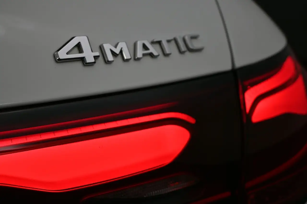 Mercedes-Benz GLC - Image 20