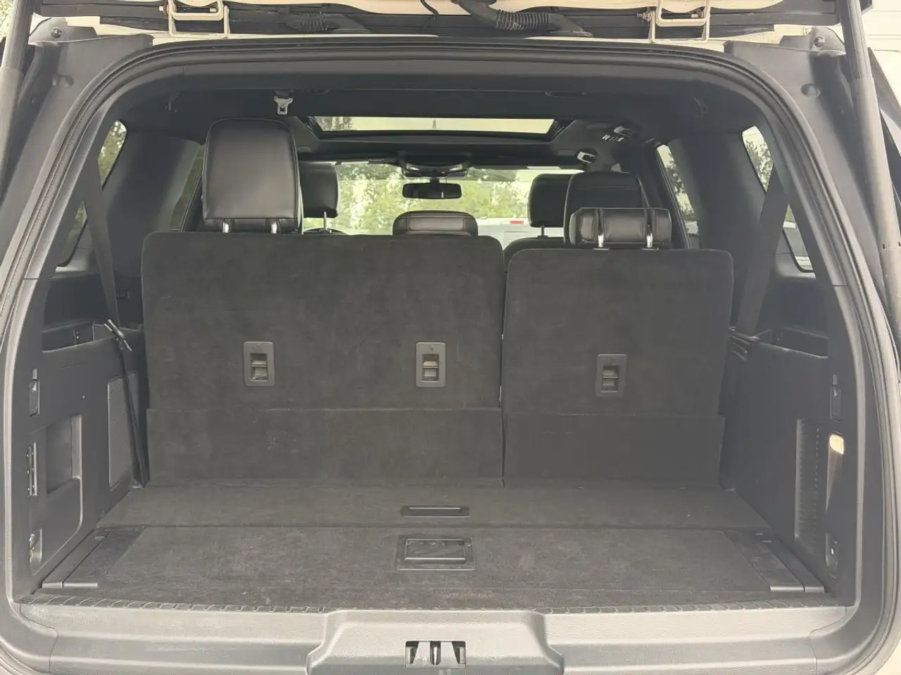 Ford Expedition - Image 7