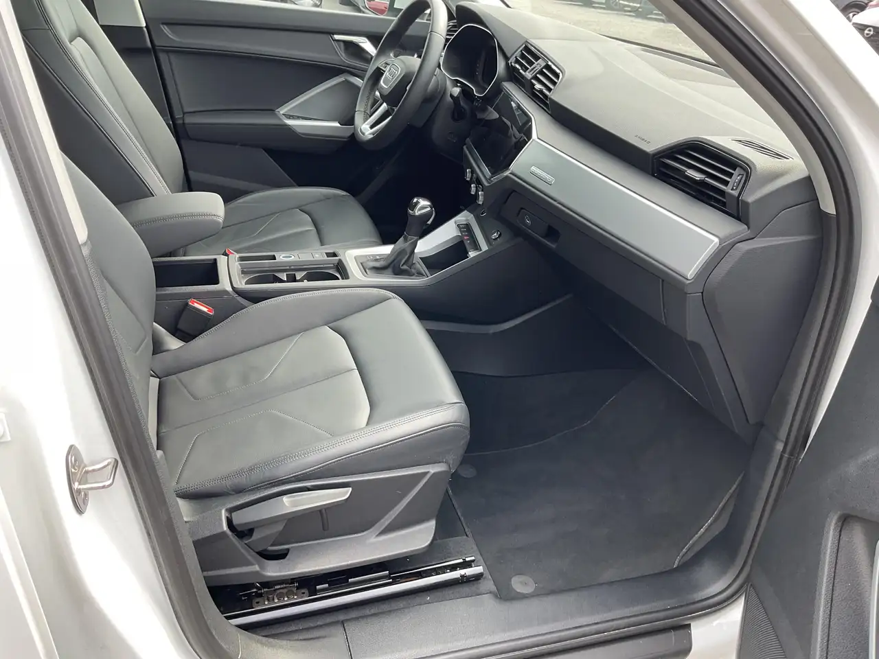 Audi Q3 - Image 20