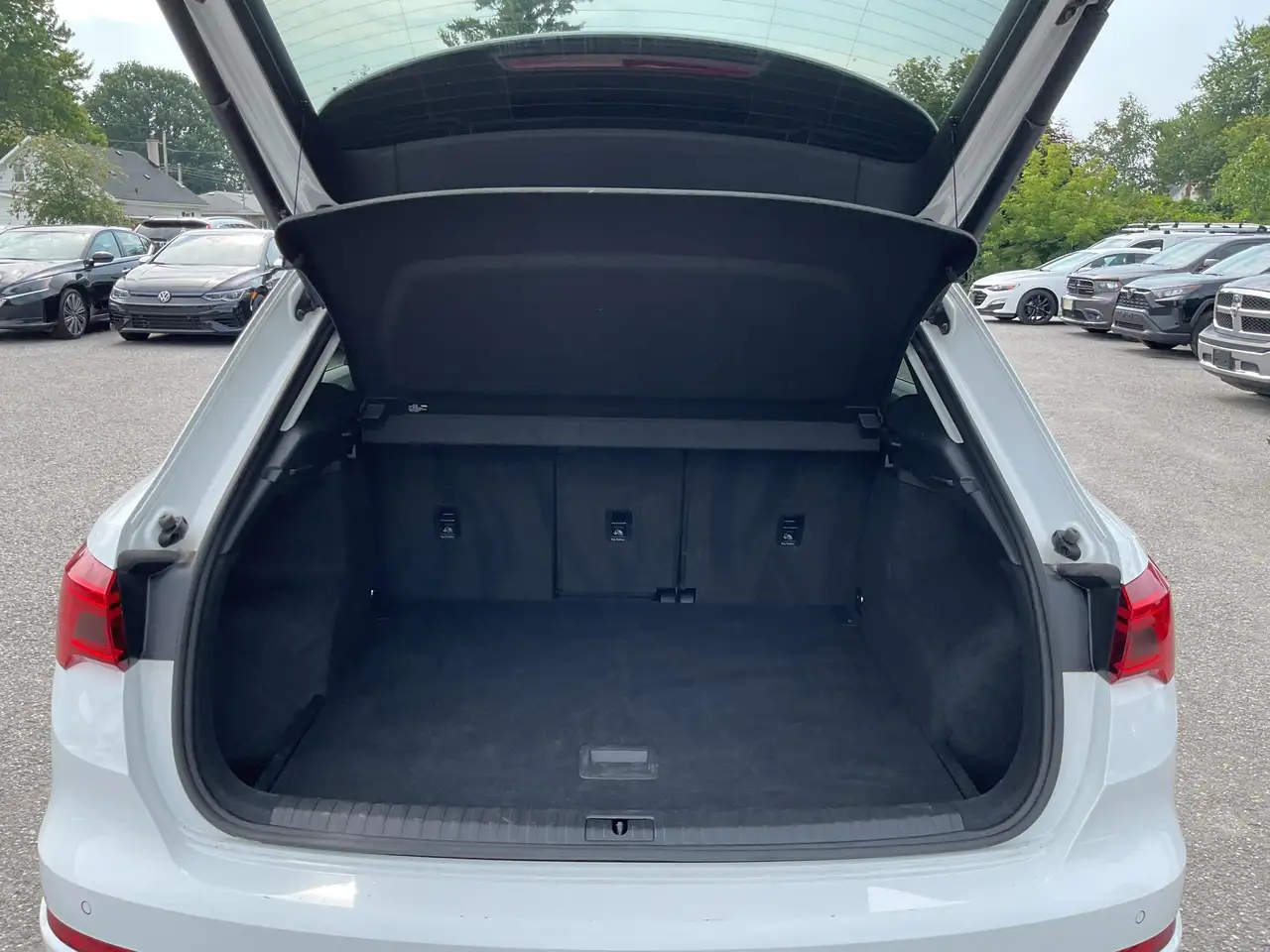 Audi Q3 - Image 34