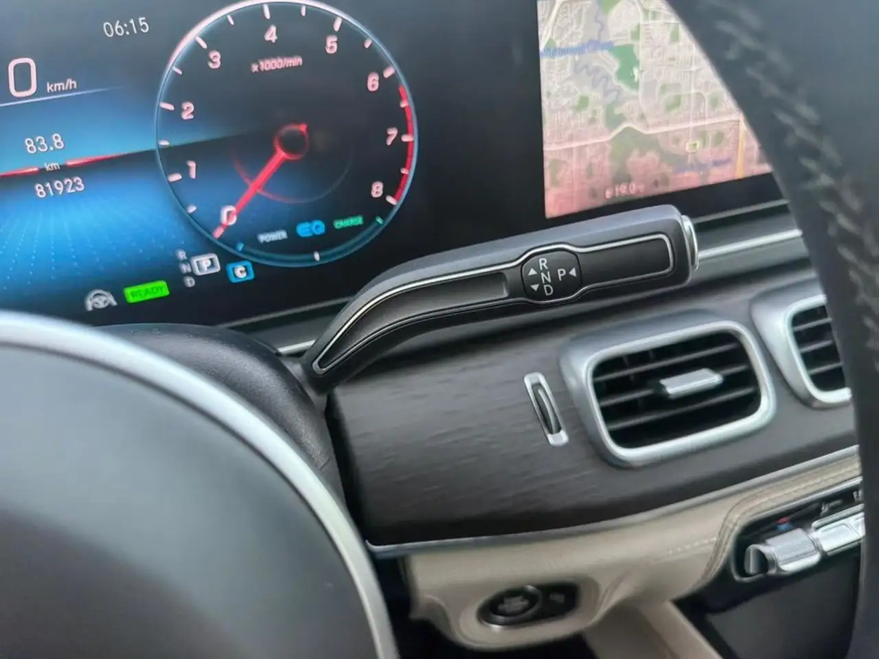 Mercedes-Benz GLE - Image 18