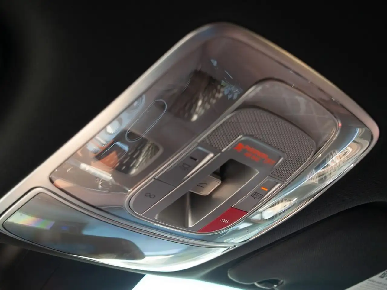 Genesis GV70 - Image 19