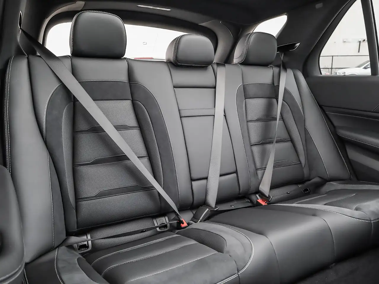 Mercedes-Benz GLE - Image 16