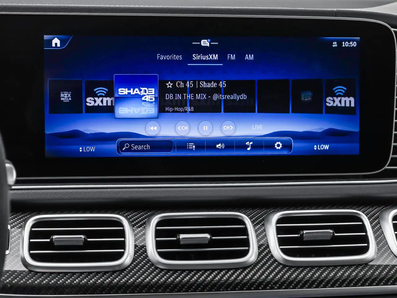 Mercedes-Benz GLE - Image 26