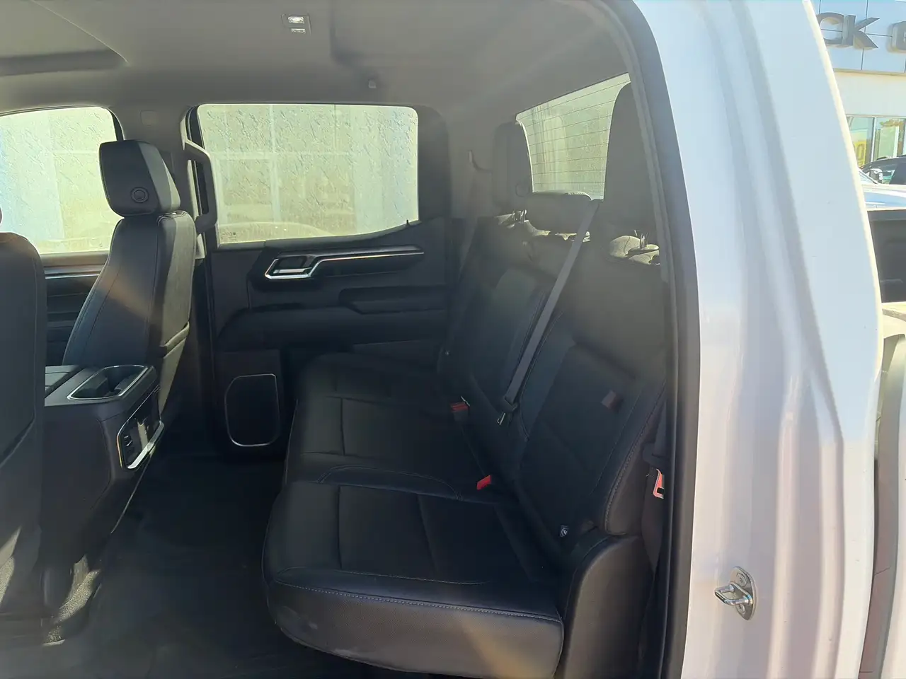 Chevrolet Silverado 1500 - Image 6