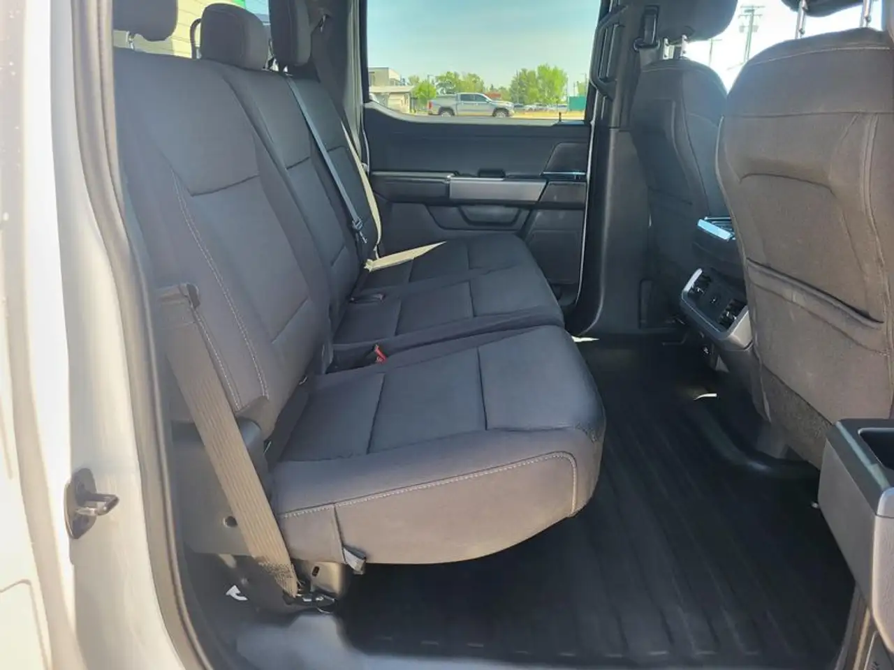 Ford F-150 - Image 23