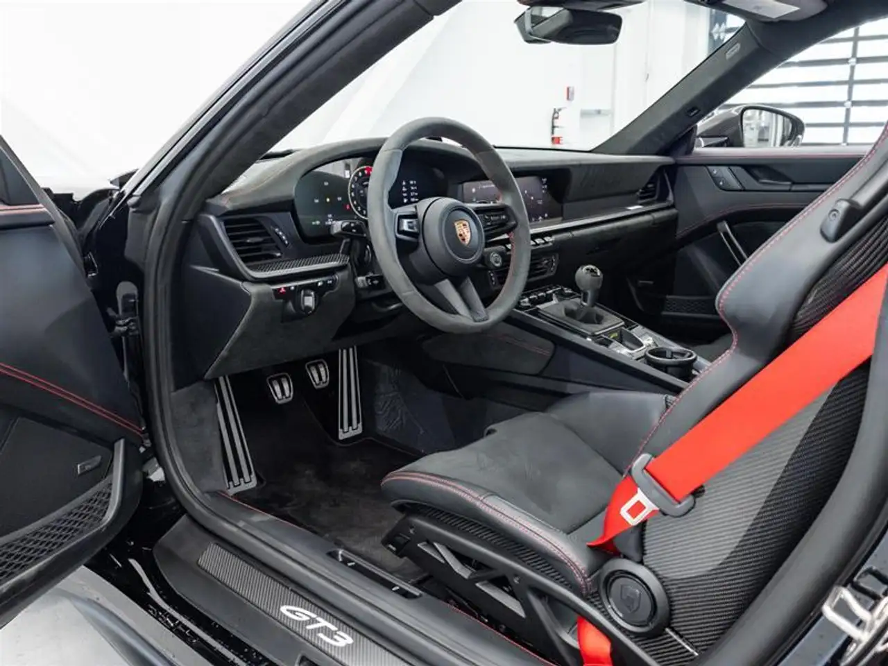 Porsche 911 - Image 9