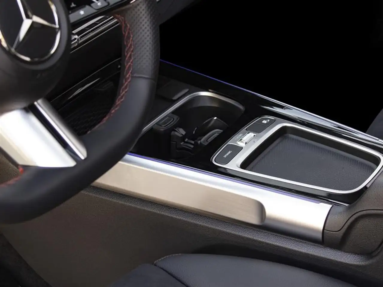 Mercedes-Benz GLB - Image 16
