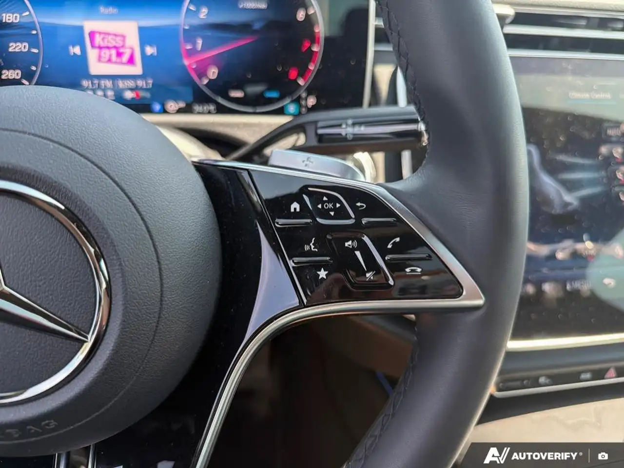 Mercedes-Benz E-Class - Image 11