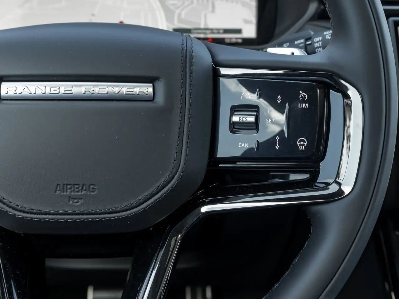 Land Rover Range Rover Velar - Image 10