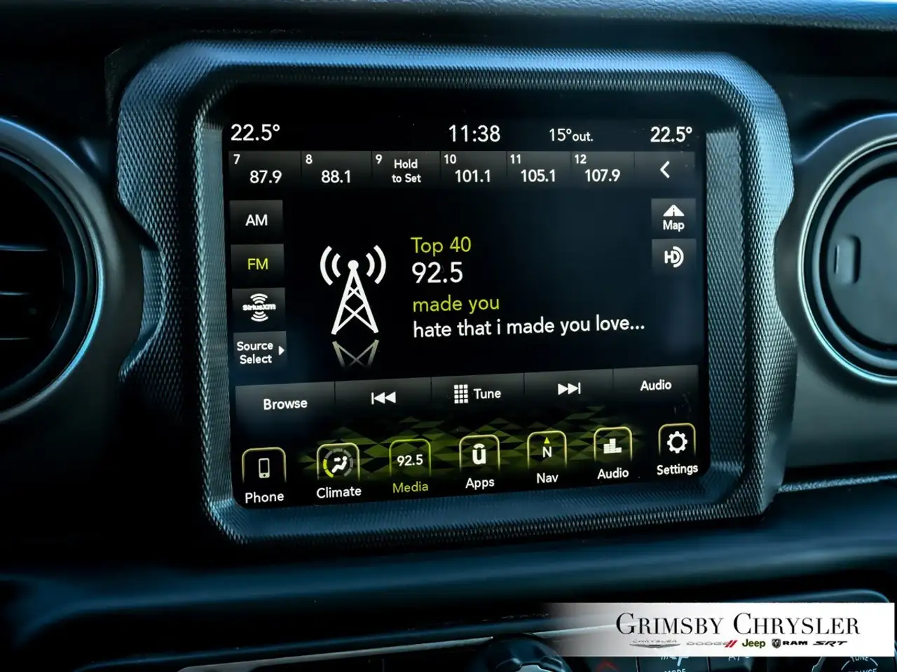 Jeep Wrangler - Image 28