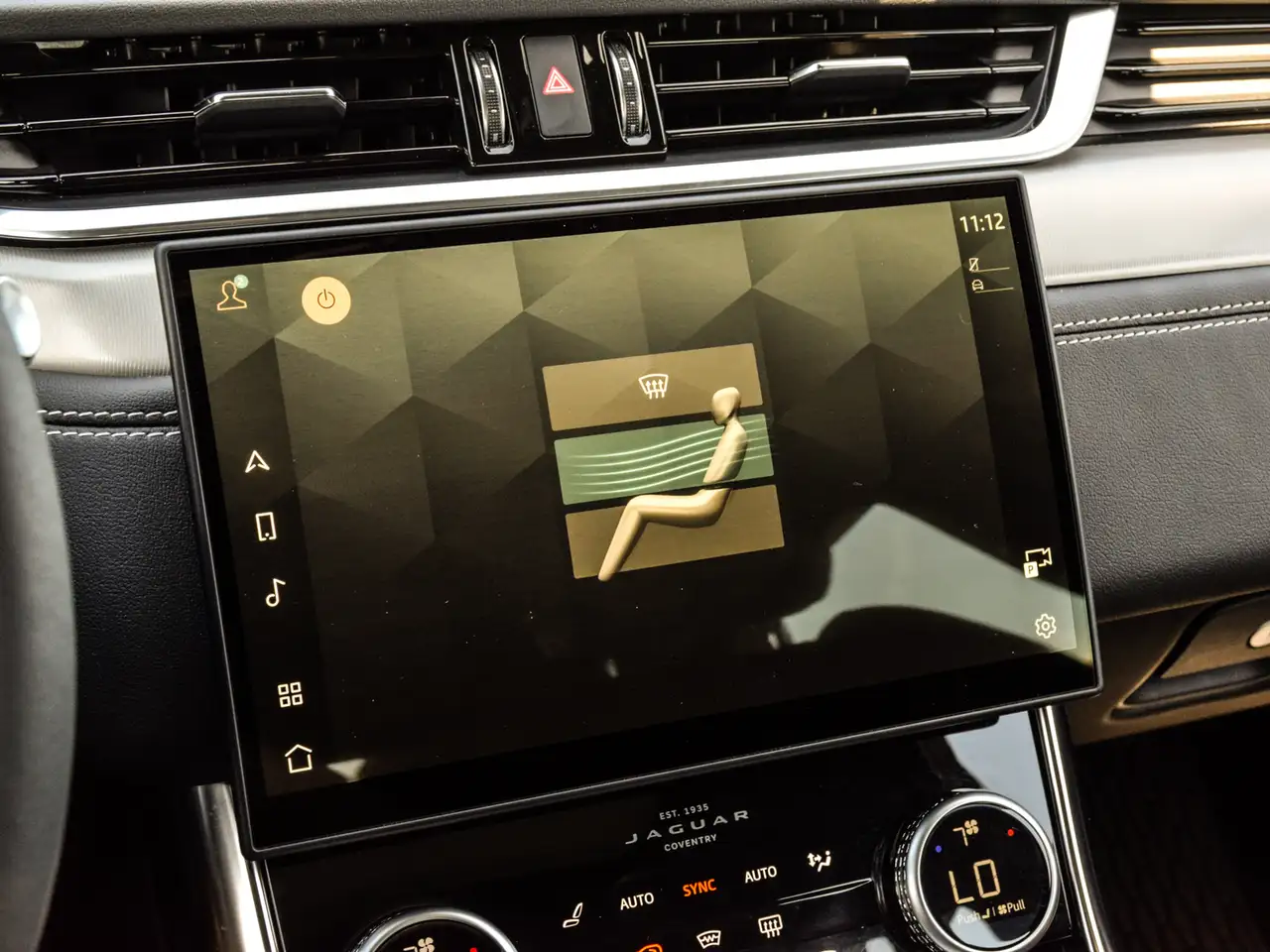 Jaguar XF - Image 24