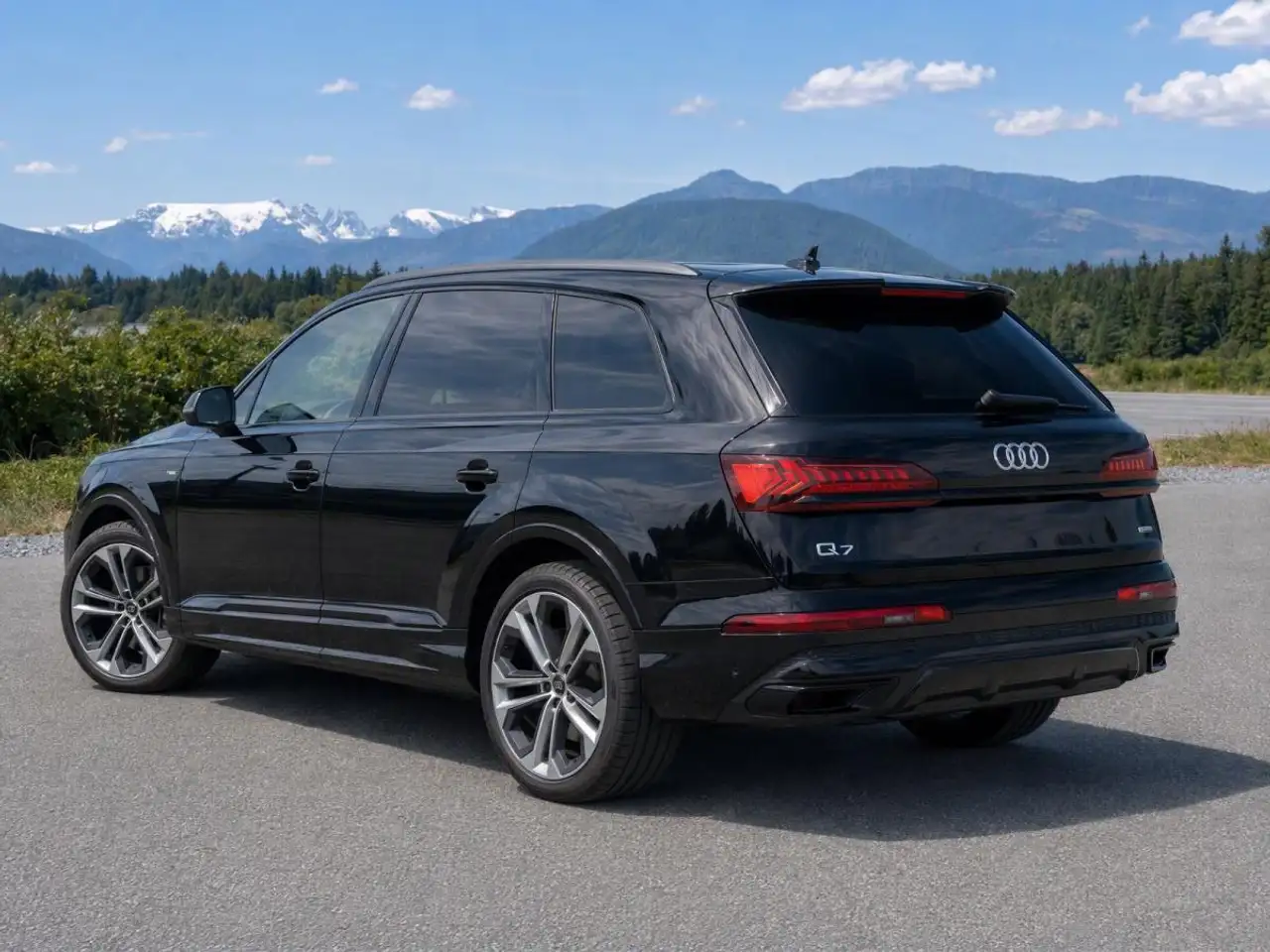 Audi Q7 - Image 3