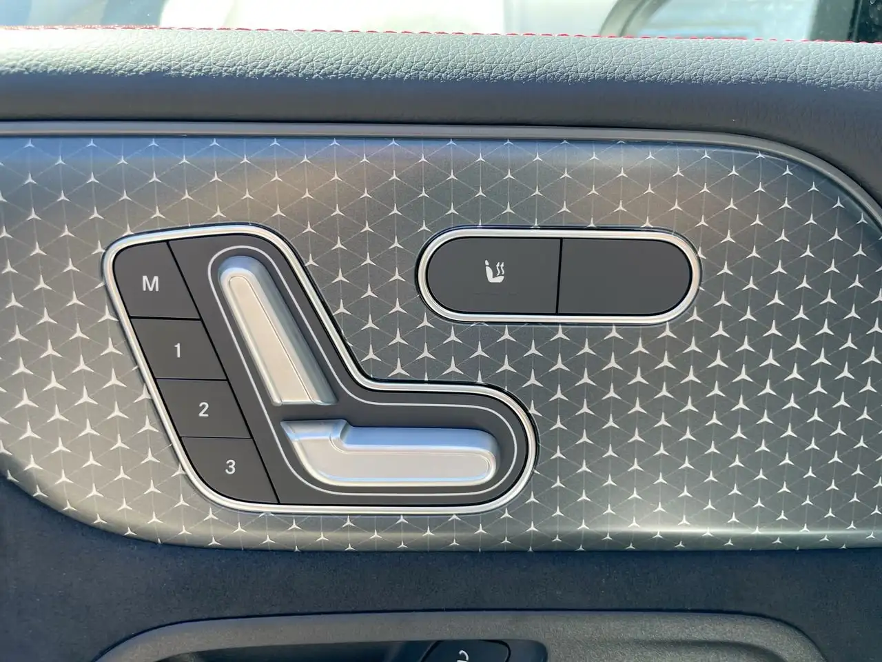 Mercedes-Benz GLB - Image 20