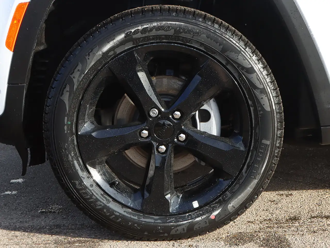 Jeep Grand Cherokee - Image 4