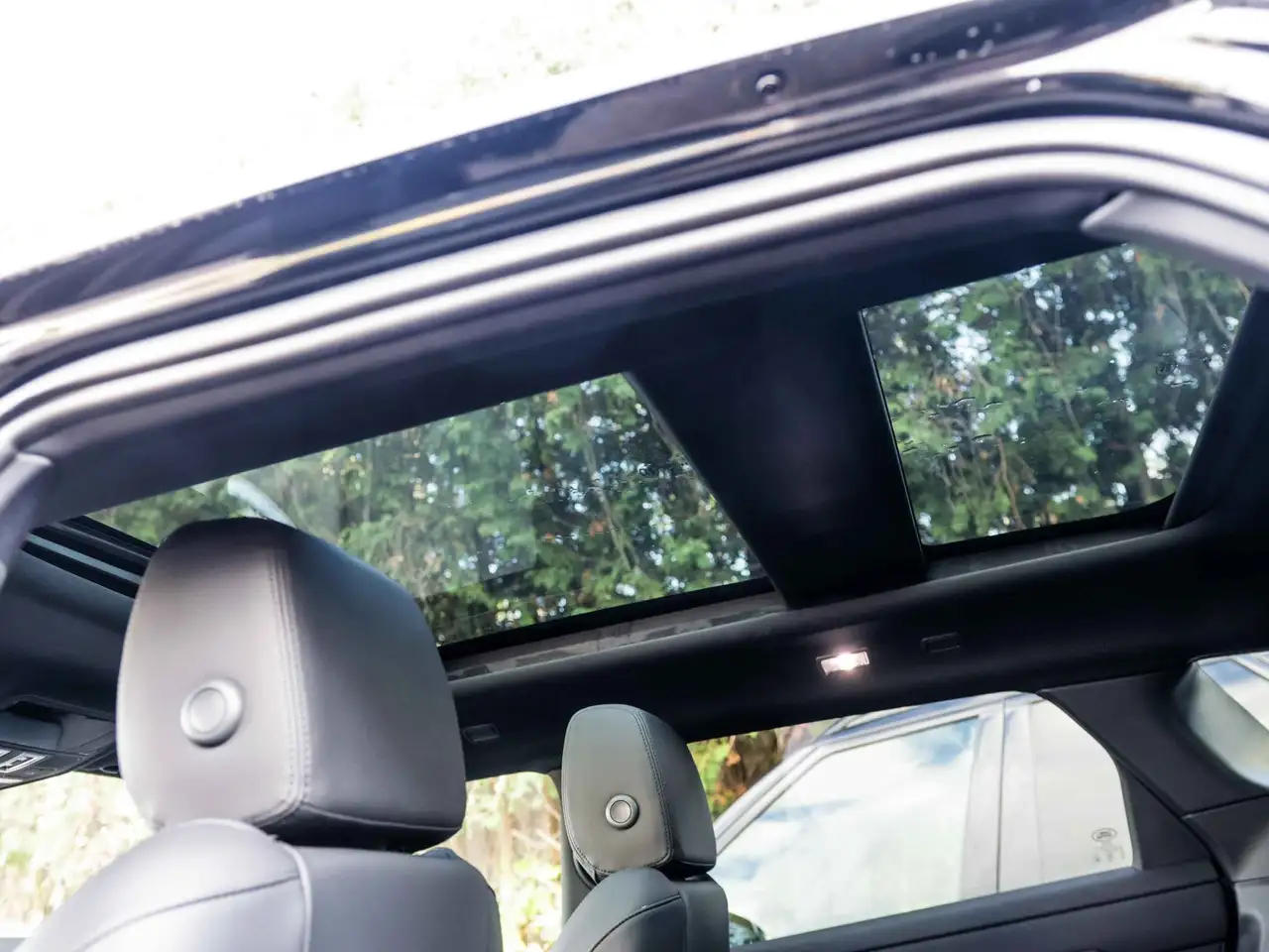 Land Rover Range Rover Evoque - Image 34