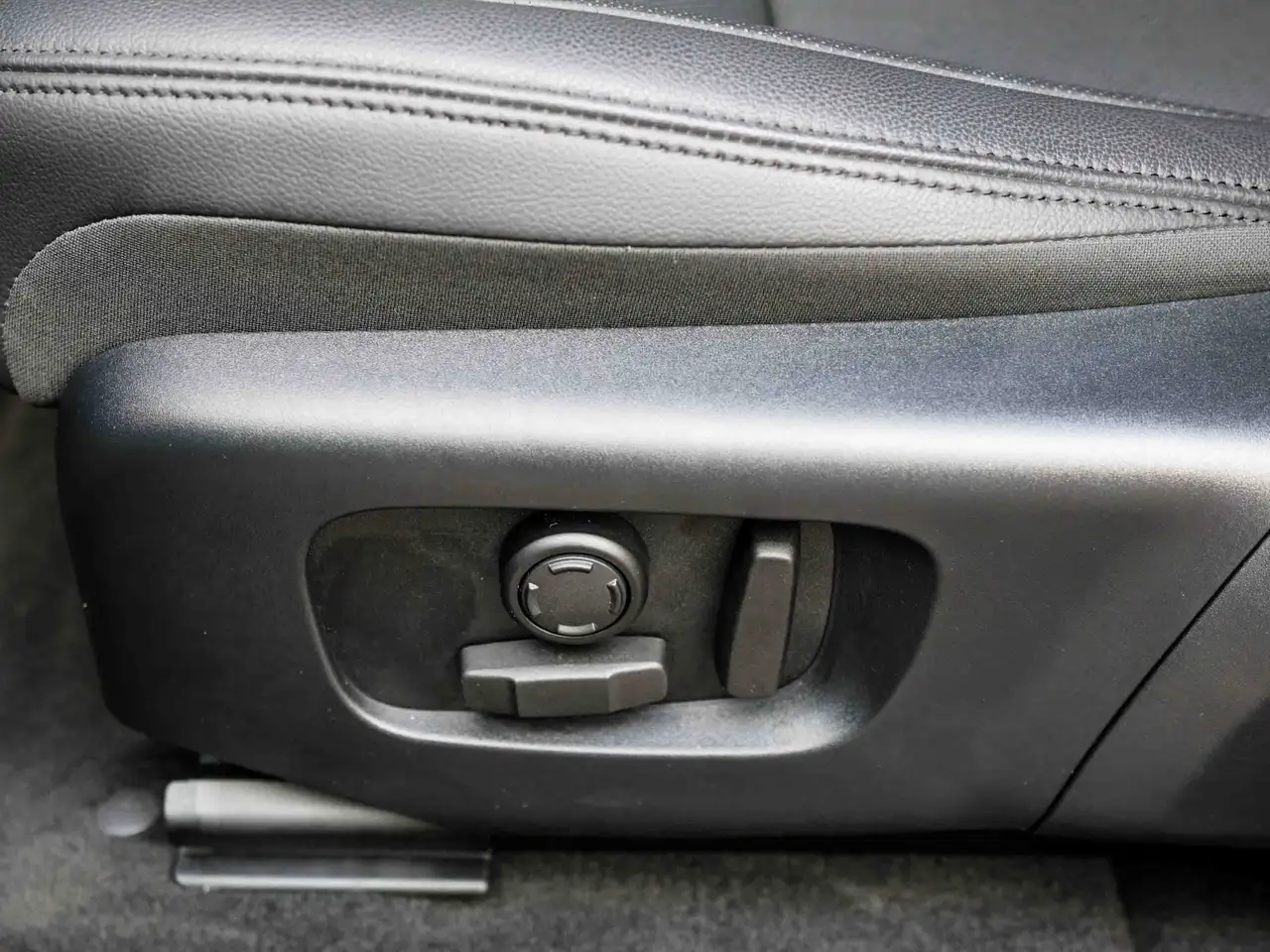 Land Rover Range Rover Evoque - Image 23
