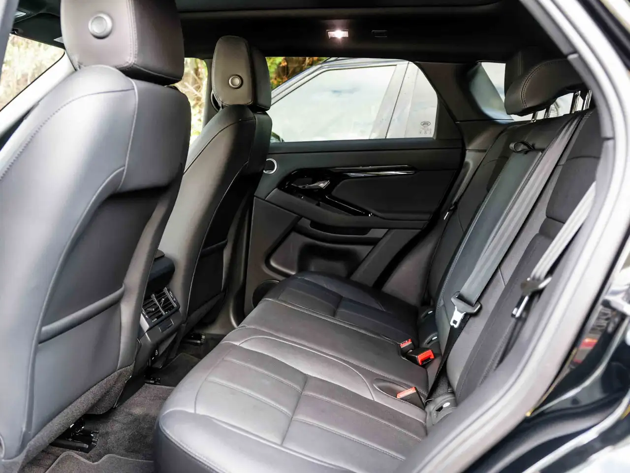 Land Rover Range Rover Evoque - Image 17