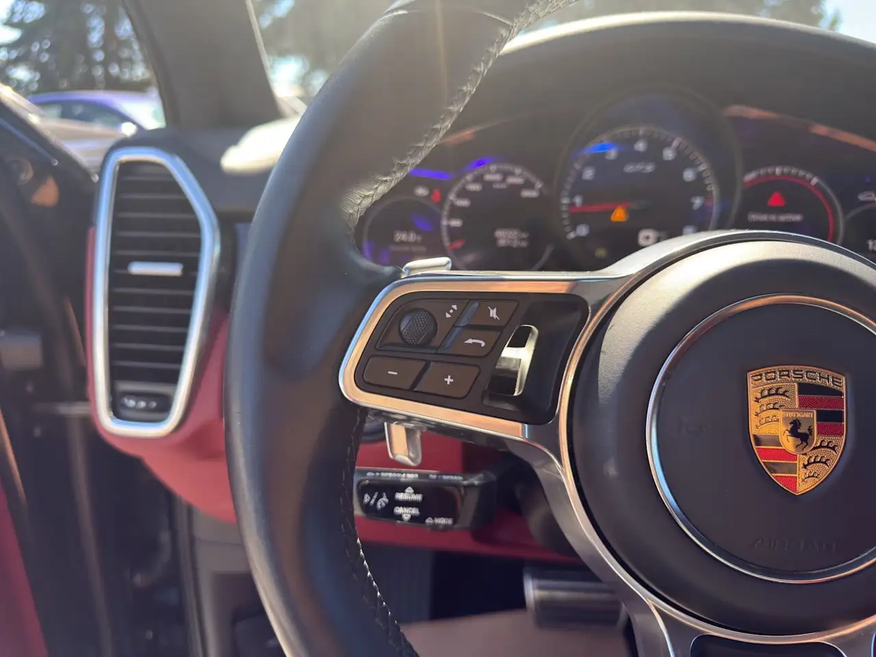Porsche Cayenne - Image 7
